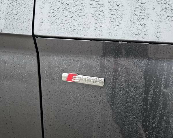 Серый Ауди Ку 5, объемом двигателя 1.98 л и пробегом 2 тыс. км за 57000 $, фото 23 на Automoto.ua