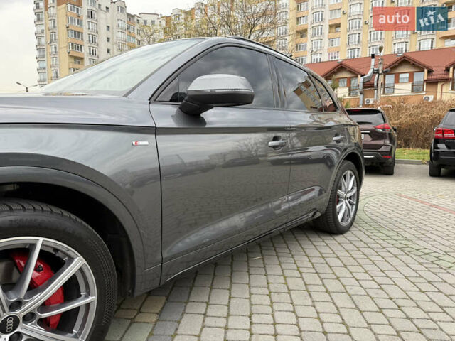 Сірий Ауді Ку 5, об'ємом двигуна 1.98 л та пробігом 12 тис. км за 58100 $, фото 11 на Automoto.ua