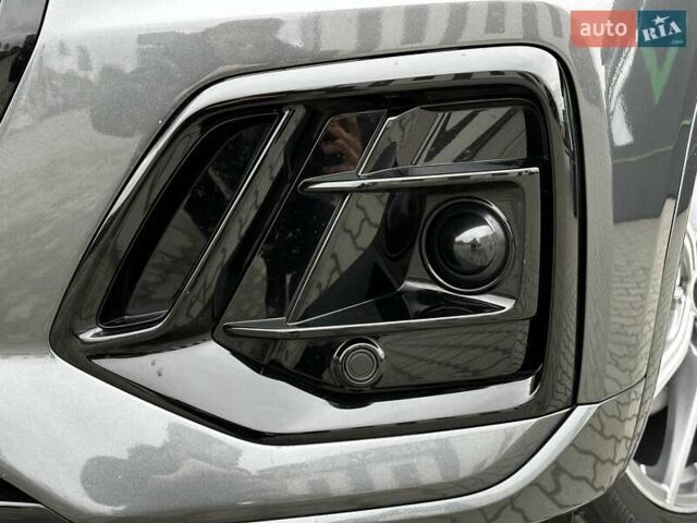 Серый Ауди Ку 5, объемом двигателя 1.98 л и пробегом 14 тыс. км за 57999 $, фото 6 на Automoto.ua