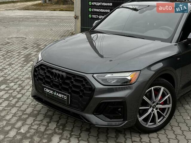 Серый Ауди Ку 5, объемом двигателя 1.98 л и пробегом 14 тыс. км за 57999 $, фото 2 на Automoto.ua