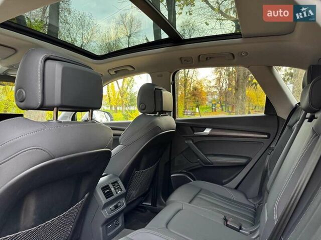 Серый Ауди Ку 5, объемом двигателя 2 л и пробегом 35 тыс. км за 41490 $, фото 12 на Automoto.ua