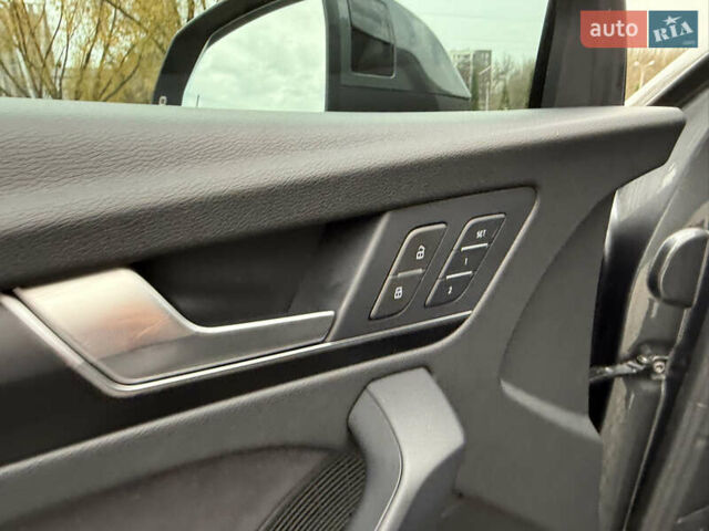 Сірий Ауді Ку 5, об'ємом двигуна 1.98 л та пробігом 12 тис. км за 58100 $, фото 50 на Automoto.ua