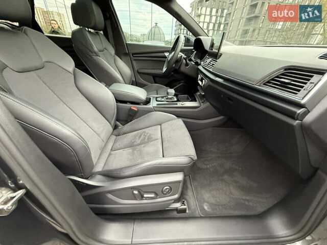 Сірий Ауді Ку 5, об'ємом двигуна 1.98 л та пробігом 12 тис. км за 58100 $, фото 38 на Automoto.ua