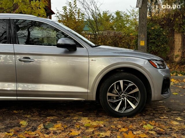 Серый Ауди Ку 5, объемом двигателя 2 л и пробегом 35 тыс. км за 41490 $, фото 3 на Automoto.ua