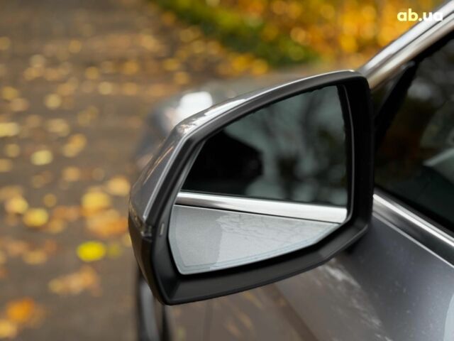 Серый Ауди Ку 5, объемом двигателя 2 л и пробегом 35 тыс. км за 41490 $, фото 18 на Automoto.ua