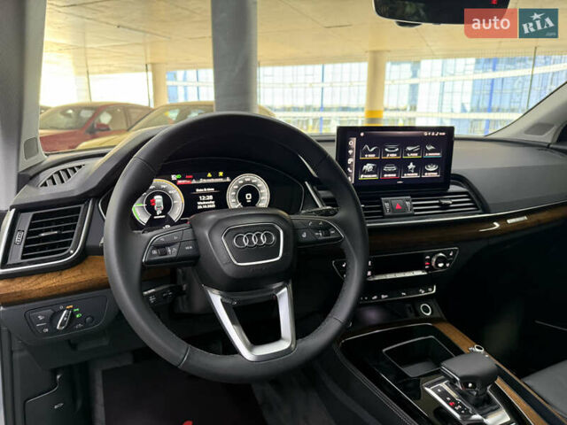 Сірий Ауді Ку 5, об'ємом двигуна 1.98 л та пробігом 5 тис. км за 54000 $, фото 24 на Automoto.ua