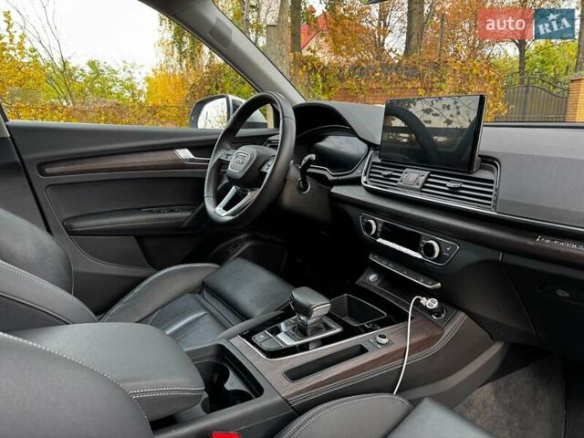 Серый Ауди Ку 5, объемом двигателя 2 л и пробегом 35 тыс. км за 41490 $, фото 35 на Automoto.ua