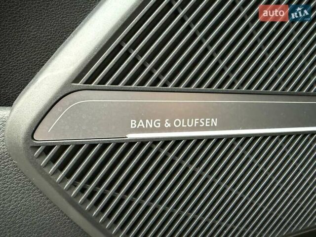 Серый Ауди Ку 5, объемом двигателя 1.98 л и пробегом 9 тыс. км за 39700 $, фото 42 на Automoto.ua