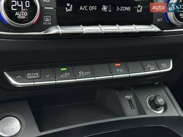 Серый Ауди Ку 5, объемом двигателя 1.98 л и пробегом 14 тыс. км за 57999 $, фото 37 на Automoto.ua