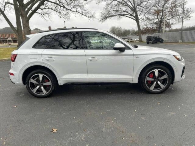 Сірий Ауді Ку 5, об'ємом двигуна 2 л та пробігом 20 тис. км за 19800 $, фото 3 на Automoto.ua