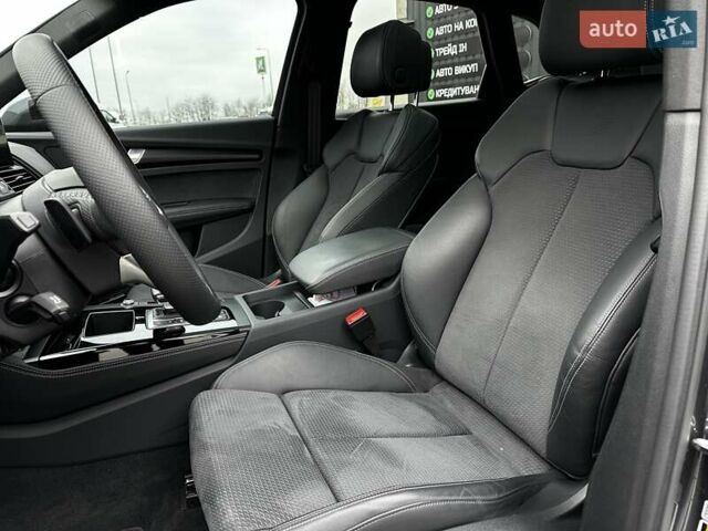 Серый Ауди Ку 5, объемом двигателя 1.98 л и пробегом 14 тыс. км за 57999 $, фото 26 на Automoto.ua