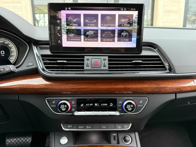 Серый Ауди Ку 5, объемом двигателя 2 л и пробегом 9 тыс. км за 39700 $, фото 17 на Automoto.ua