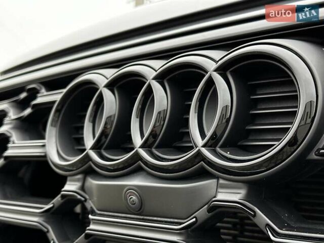 Серый Ауди Ку 5, объемом двигателя 1.98 л и пробегом 14 тыс. км за 57999 $, фото 4 на Automoto.ua