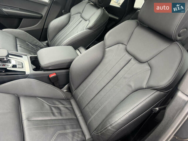 Сірий Ауді Ку 5, об'ємом двигуна 1.98 л та пробігом 22 тис. км за 39500 $, фото 16 на Automoto.ua