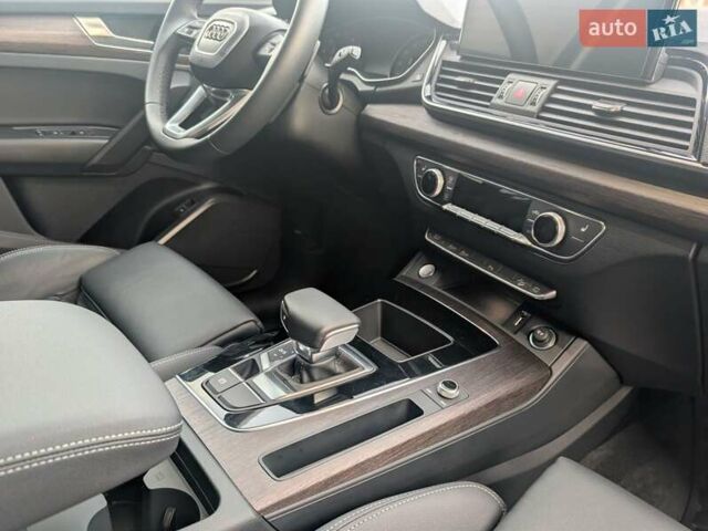 Сірий Ауді Ку 5, об'ємом двигуна 1.98 л та пробігом 15 тис. км за 37500 $, фото 12 на Automoto.ua