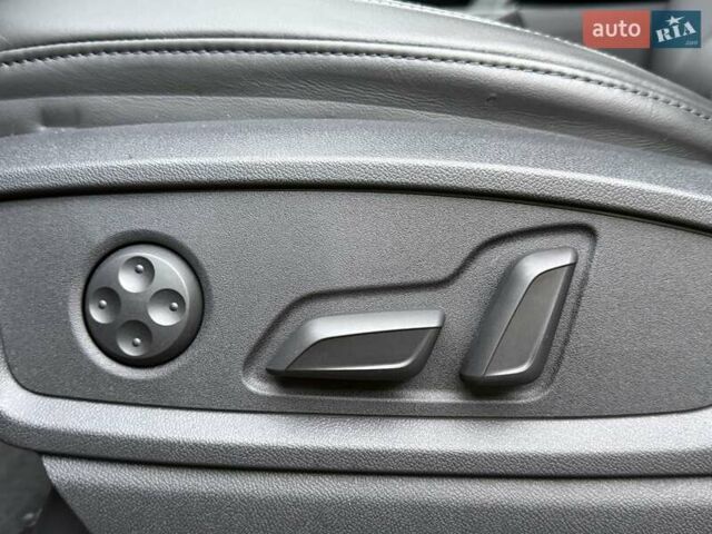 Серый Ауди Ку 5, объемом двигателя 1.98 л и пробегом 9 тыс. км за 39700 $, фото 48 на Automoto.ua