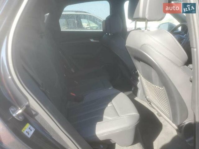 Серый Ауди Ку 5, объемом двигателя 1.98 л и пробегом 5 тыс. км за 27000 $, фото 10 на Automoto.ua