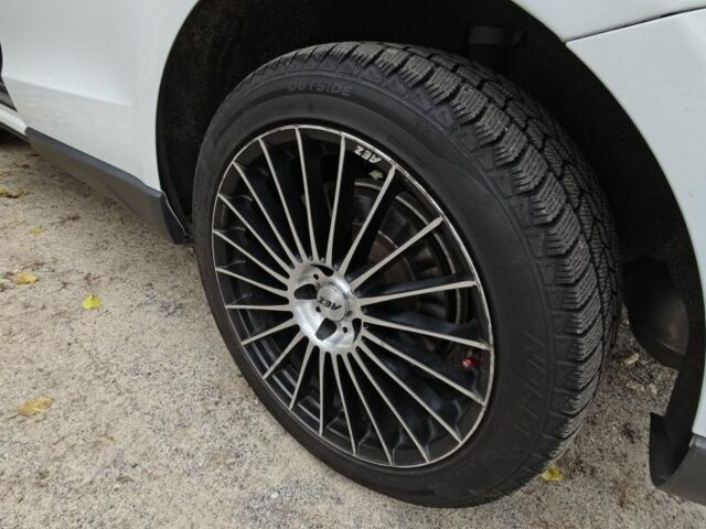 Синий Ауди Ку 5, объемом двигателя 3.6 л и пробегом 238 тыс. км за 14200 $, фото 4 на Automoto.ua