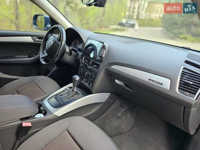 Синій Ауді Ку 5, об'ємом двигуна 2 л та пробігом 233 тис. км за 13900 $, фото 13 на Automoto.ua