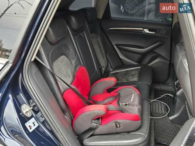 Синий Ауди Ку 5, объемом двигателя 2 л и пробегом 217 тыс. км за 11700 $, фото 14 на Automoto.ua