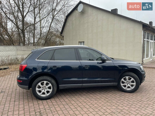 Синий Ауди Ку 5, объемом двигателя 2 л и пробегом 300 тыс. км за 14500 $, фото 2 на Automoto.ua