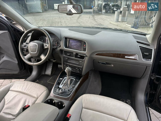 Синий Ауди Ку 5, объемом двигателя 2 л и пробегом 260 тыс. км за 8999 $, фото 14 на Automoto.ua