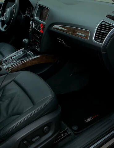 Синій Ауді Ку 5, об'ємом двигуна 1.98 л та пробігом 190 тис. км за 12500 $, фото 2 на Automoto.ua