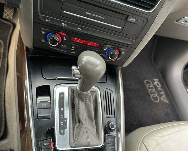 Синий Ауди Ку 5, объемом двигателя 2 л и пробегом 260 тыс. км за 8999 $, фото 25 на Automoto.ua