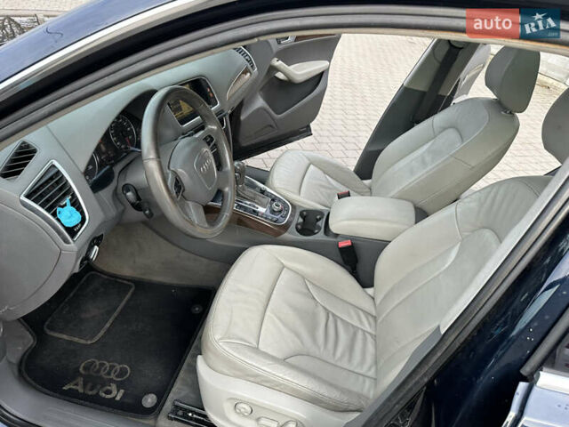 Синий Ауди Ку 5, объемом двигателя 2 л и пробегом 260 тыс. км за 8999 $, фото 28 на Automoto.ua