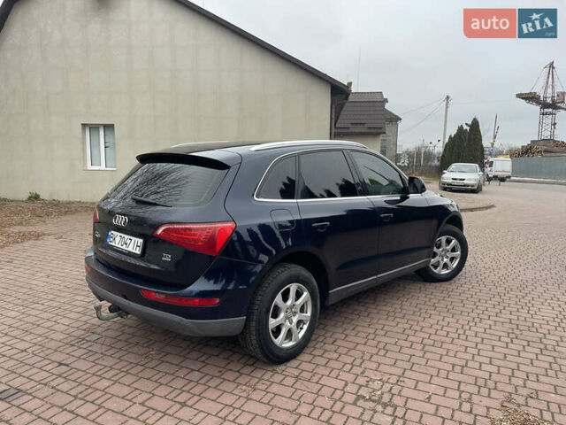 Синий Ауди Ку 5, объемом двигателя 2 л и пробегом 300 тыс. км за 14500 $, фото 3 на Automoto.ua