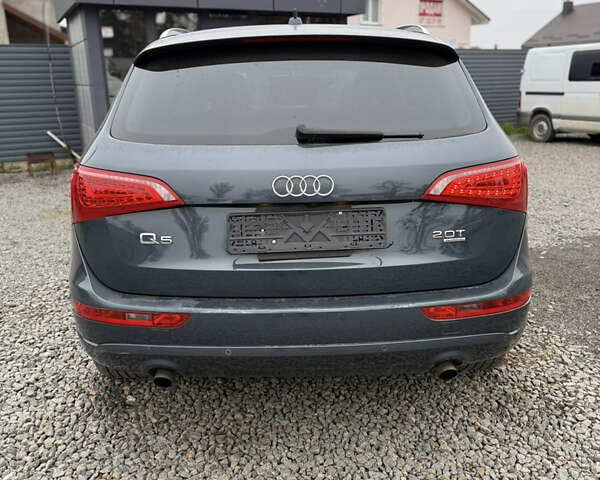 Синій Ауді Ку 5, об'ємом двигуна 2 л та пробігом 202 тис. км за 11500 $, фото 4 на Automoto.ua