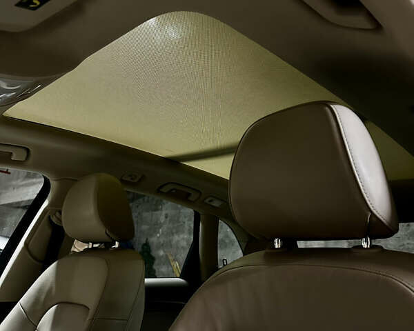 Ауди Ку 5 2011 в Львове на Automoto.ua Синий Ауди Ку 5, объемом двигателя 1.98 л и пробегом 261 тыс. км за 15400 $, фото 4 на Automoto.ua