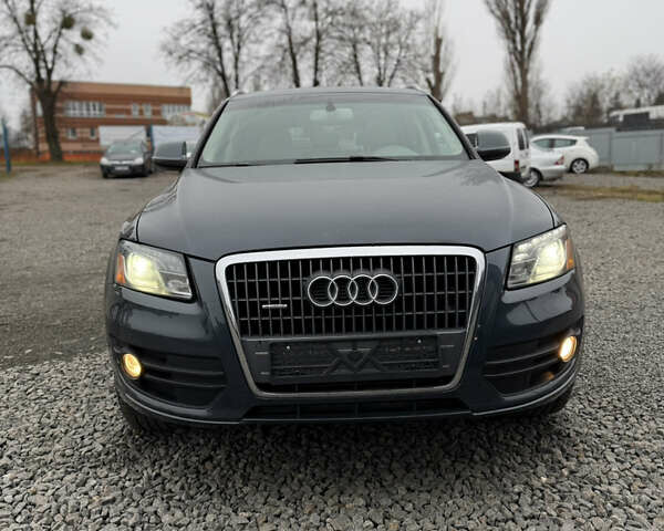 Синій Ауді Ку 5, об'ємом двигуна 2 л та пробігом 202 тис. км за 11500 $, фото 1 на Automoto.ua