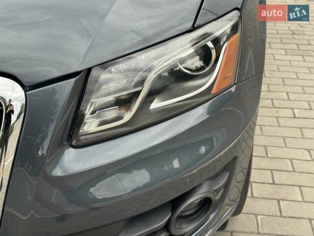 Синій Ауді Ку 5, об'ємом двигуна 2 л та пробігом 135 тис. км за 12999 $, фото 53 на Automoto.ua