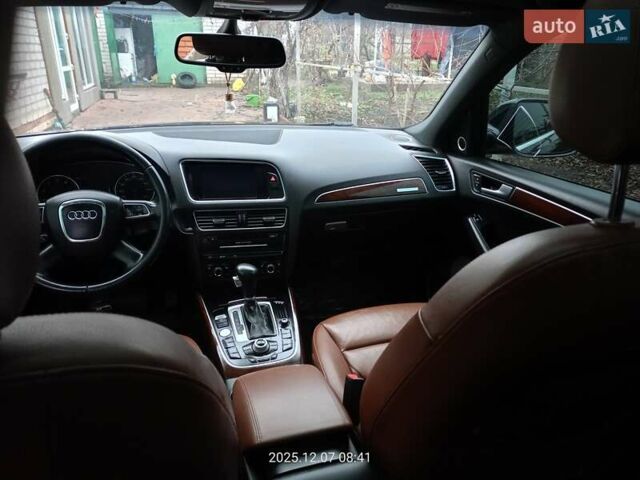 Синий Ауди Ку 5, объемом двигателя 1.98 л и пробегом 346 тыс. км за 15000 $, фото 7 на Automoto.ua