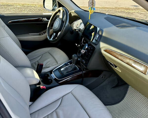 Ауди Ку 5 2011 в Львове на Automoto.ua Синий Ауди Ку 5, объемом двигателя 1.98 л и пробегом 261 тыс. км за 15400 $, фото 12 на Automoto.ua