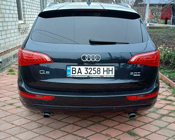 Синий Ауди Ку 5, объемом двигателя 1.98 л и пробегом 346 тыс. км за 15000 $, фото 5 на Automoto.ua