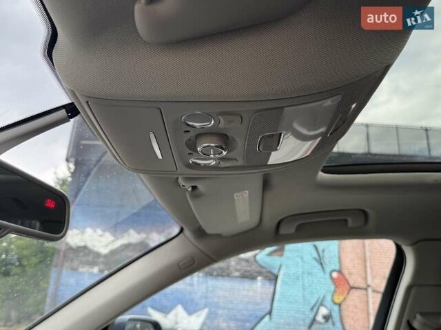 Синій Ауді Ку 5, об'ємом двигуна 2 л та пробігом 135 тис. км за 12999 $, фото 30 на Automoto.ua