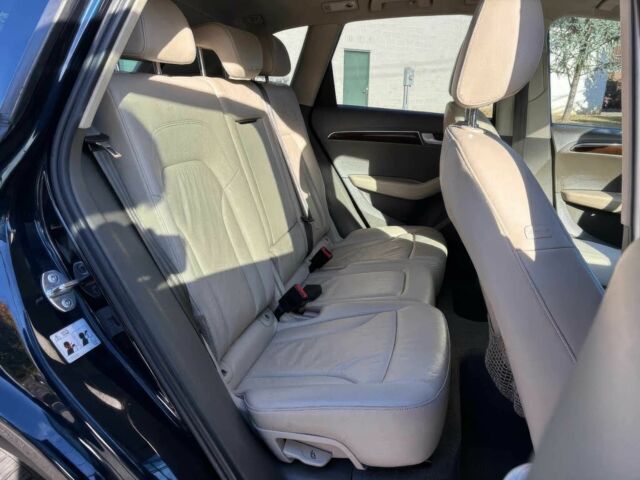 Синій Ауді Ку 5, об'ємом двигуна 2 л та пробігом 146 тис. км за 6000 $, фото 18 на Automoto.ua