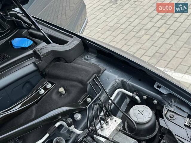 Синій Ауді Ку 5, об'ємом двигуна 2 л та пробігом 135 тис. км за 12999 $, фото 80 на Automoto.ua