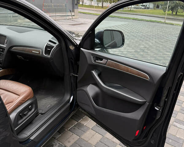 Синий Ауди Ку 5, объемом двигателя 1.98 л и пробегом 227 тыс. км за 11900 $, фото 19 на Automoto.ua