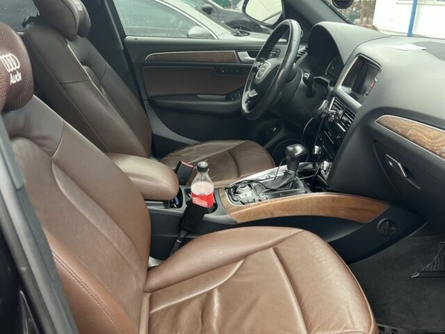 Синий Ауди Ку 5, объемом двигателя 2 л и пробегом 336 тыс. км за 12000 $, фото 2 на Automoto.ua