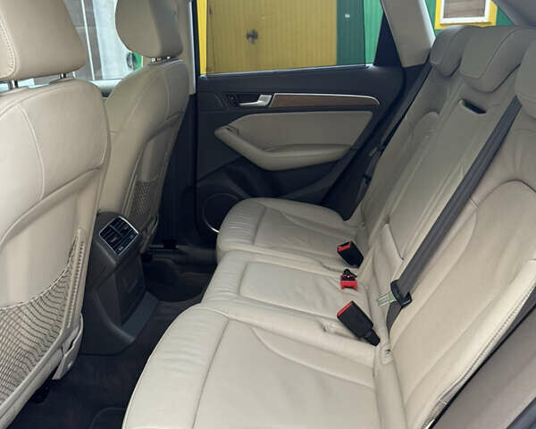 Синий Ауди Ку 5, объемом двигателя 2 л и пробегом 205 тыс. км за 13300 $, фото 75 на Automoto.ua