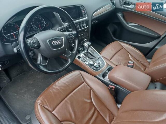 Синий Ауди Ку 5, объемом двигателя 1.98 л и пробегом 261 тыс. км за 12800 $, фото 28 на Automoto.ua