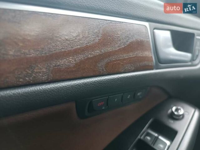 Синий Ауди Ку 5, объемом двигателя 1.98 л и пробегом 261 тыс. км за 12800 $, фото 18 на Automoto.ua