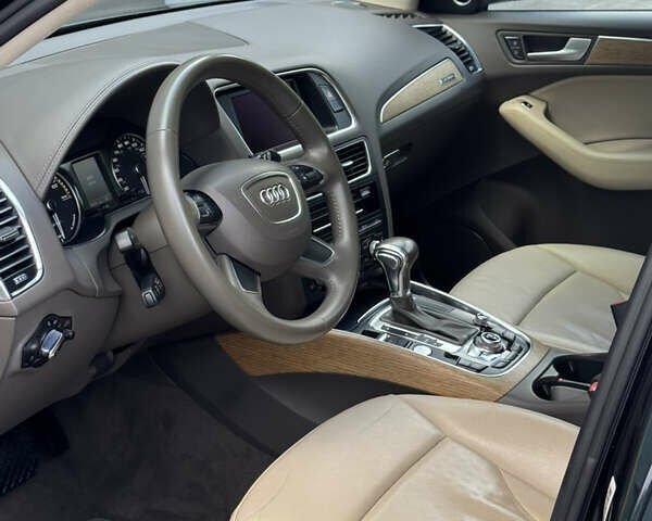 Синий Ауди Ку 5, объемом двигателя 2 л и пробегом 205 тыс. км за 13300 $, фото 47 на Automoto.ua