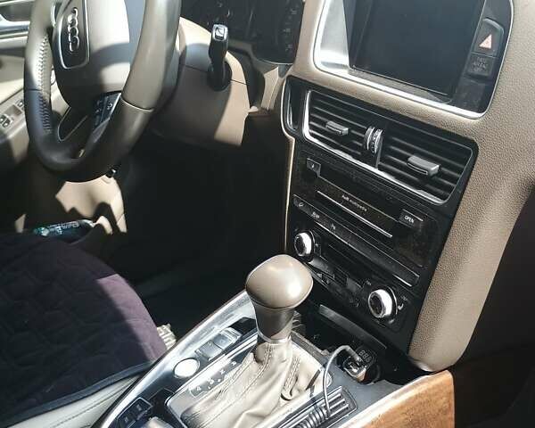 Синий Ауди Ку 5, объемом двигателя 2 л и пробегом 270 тыс. км за 16800 $, фото 8 на Automoto.ua