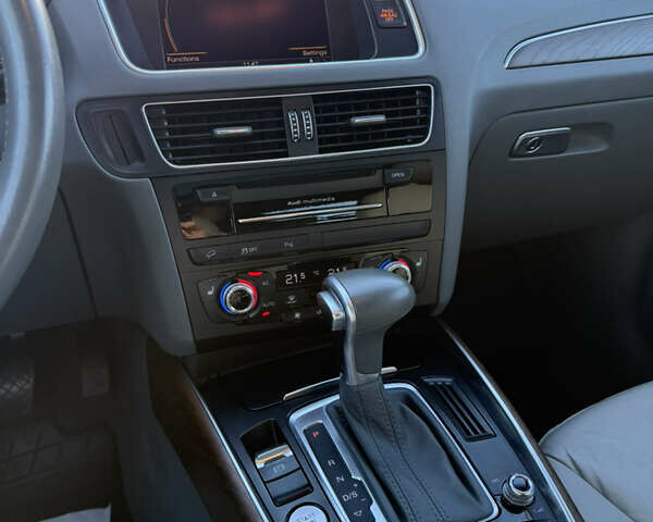 Синий Ауди Ку 5, объемом двигателя 1.98 л и пробегом 122 тыс. км за 14699 $, фото 18 на Automoto.ua