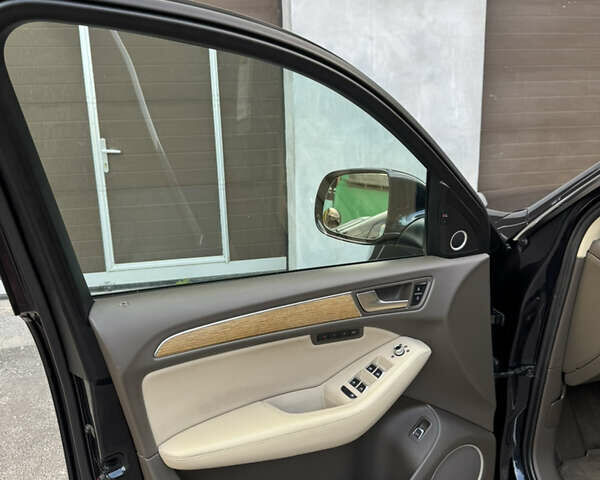 Синий Ауди Ку 5, объемом двигателя 2 л и пробегом 205 тыс. км за 13300 $, фото 40 на Automoto.ua