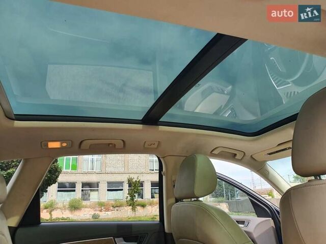 Синий Ауди Ку 5, объемом двигателя 1.98 л и пробегом 219 тыс. км за 15000 $, фото 14 на Automoto.ua